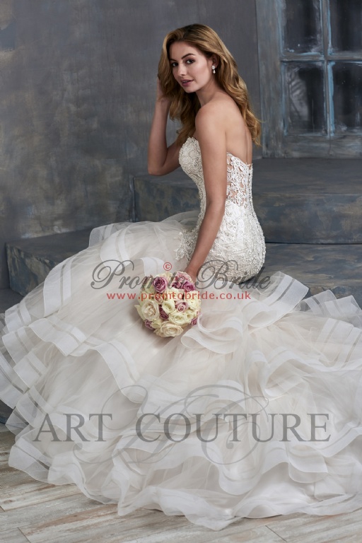 Art Couture AC652