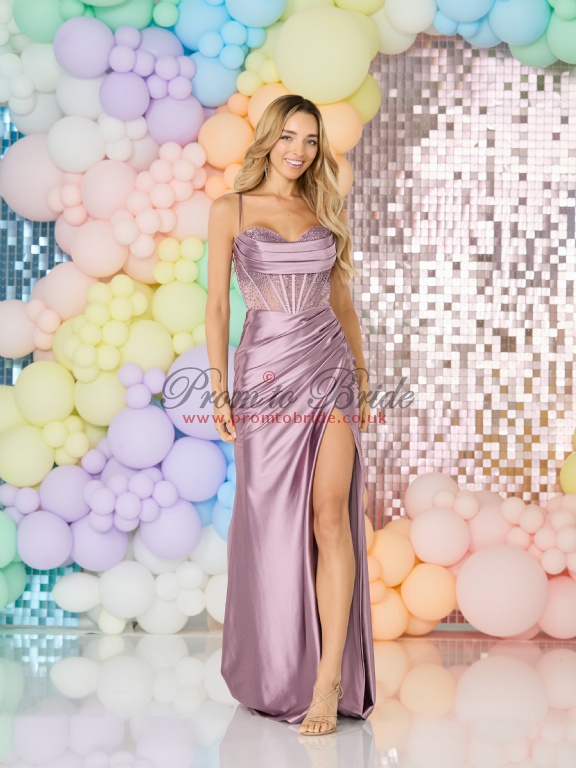 Tiffanys - Lottie