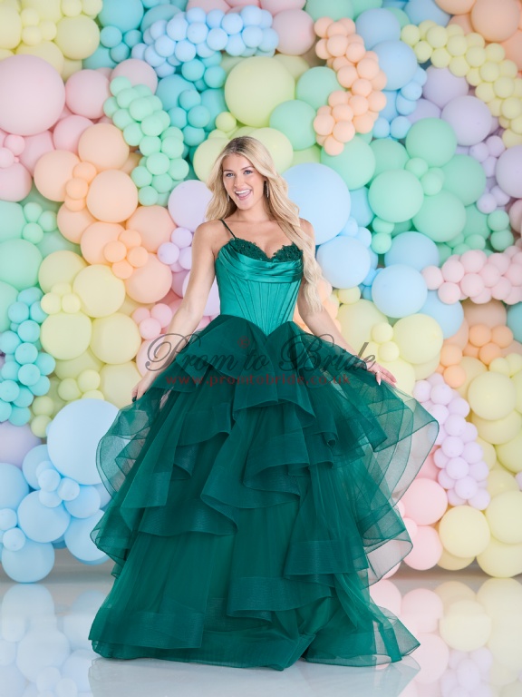 Tiffanys - Shaneice �499